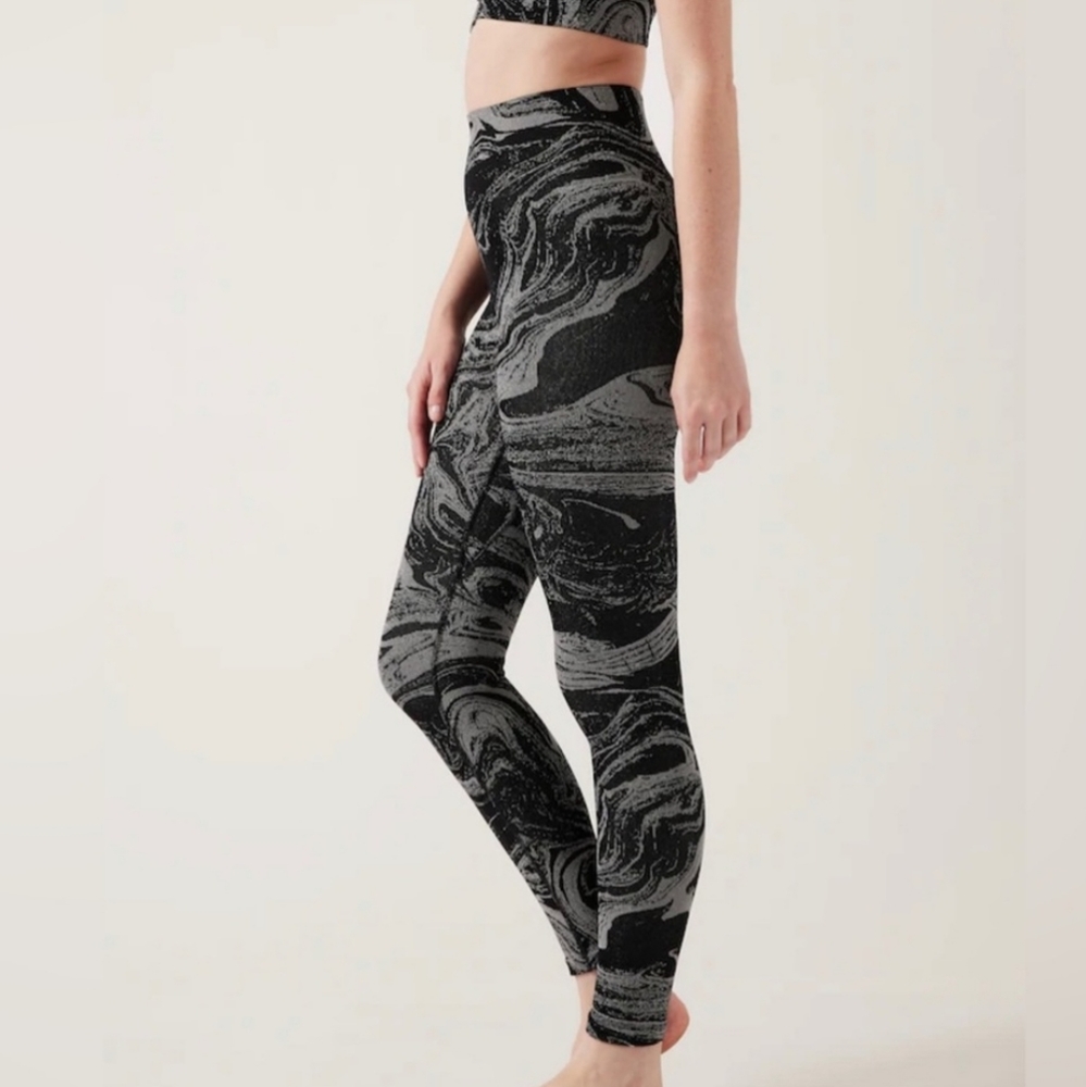 Athelta aurora sparkle leggings